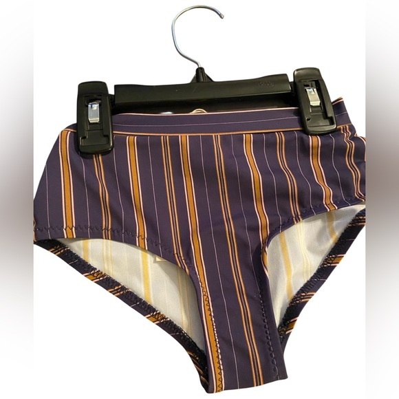 NWT EBERJEY GIRLS 2 PIECE BLUE &
BROWN “RIVERIA STRIPES DAIYA” BIKINI SET SIZE 6 - Picture 5 of 12